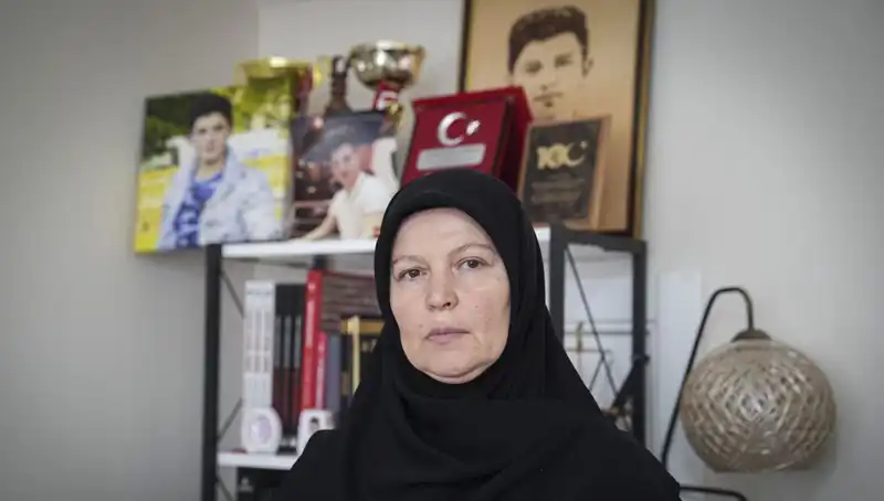 15 Temmuz’un Cesur Şehidi: 16 Yaşındaki Mahir Ayabak ve Annesinin Dinmeyen Acısı