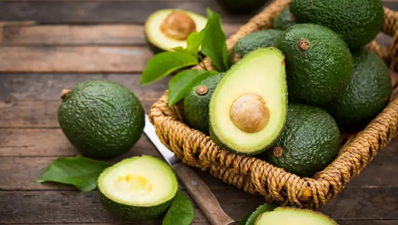 Avokado: Sağlıklı Beslenmenin Gizli Kahramanı mı, Yoksa Zararlı mı?