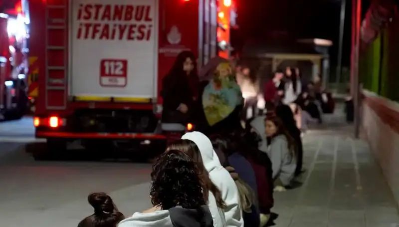 2.500 Kız Öğrencinin Yaşadığı Yurt Binasında Yangın!: Neler Oldu?