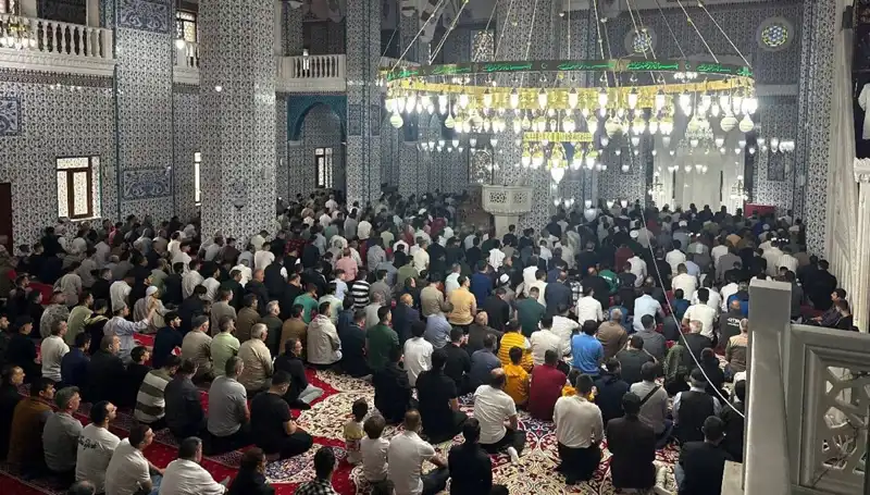 Iğdır'da İlk Bayram Namazı Coşkuyla Kılındı: Bir Gelenek Canlanıyor
