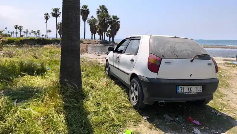 Arabasında Başından Vurulmuş Halde Bulunan Adamın Gizemi Çözülebilecek mi?