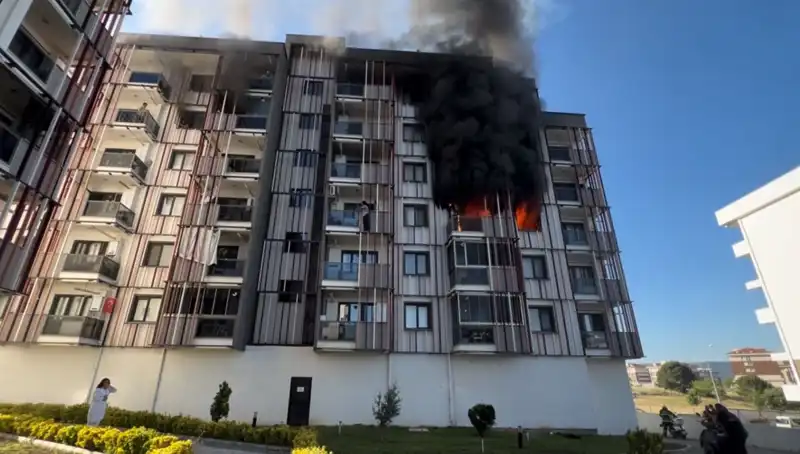 Çanakkale'de Yangın Dehşeti: Korku Dolu Anların Ardında Neler Yaşandı?