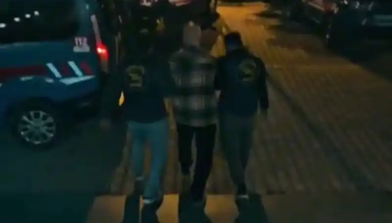 Antalya'da Ünlü Mafya Üyesine Şok Gözaltı: Olayın Ardındaki Gerçekler