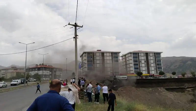 Bitlis'te Doğalgaz Hattında Patlama: Yerel Halk Tedirgin