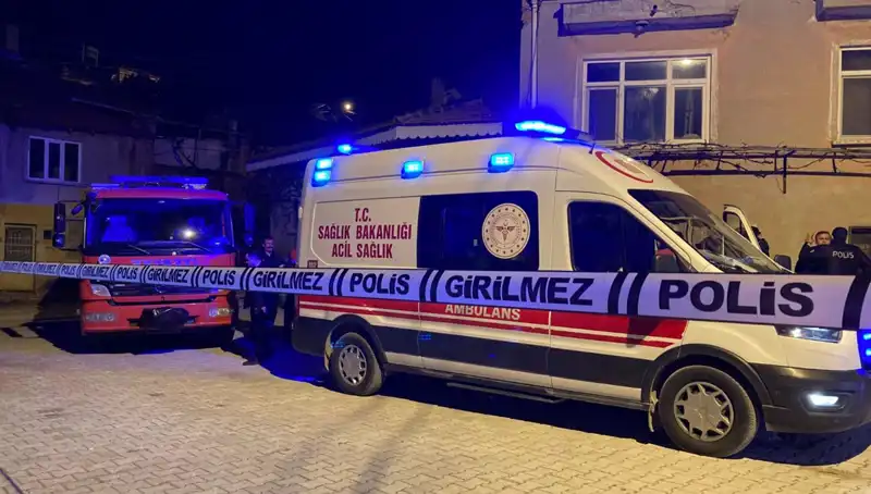Yaşlı Adamın Sırları: Evinin İçinde Yanmış Hale Geldiği Olay Ne Anlama Geliyor?