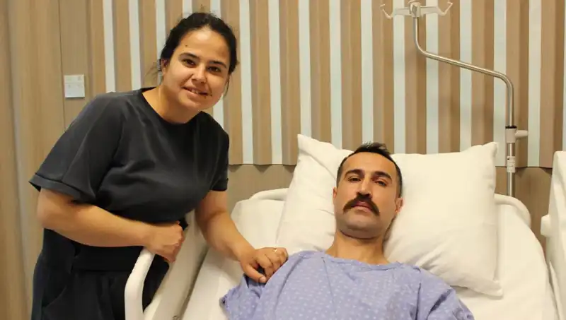 32 Yaşındaki Kadının Mide Kanaması Korkusu, Kalın Bağırsak Kanserini Ortaya Çıkardı