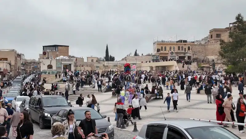 Mardin, Ramazan Bayramı'nda Turist Akınıyla Canlandı