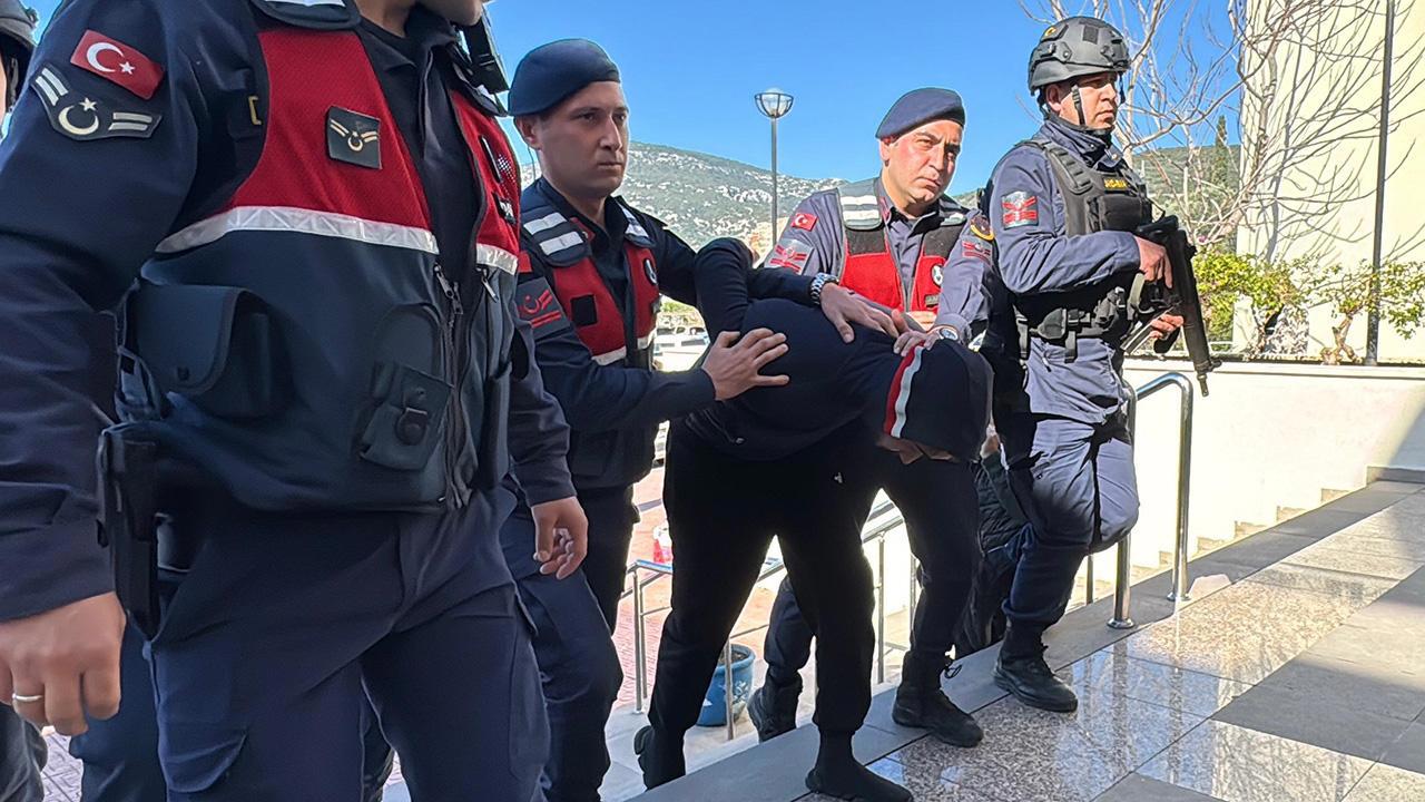 Interpol tarafından aranan zanlı Bodrum'da yakalandı