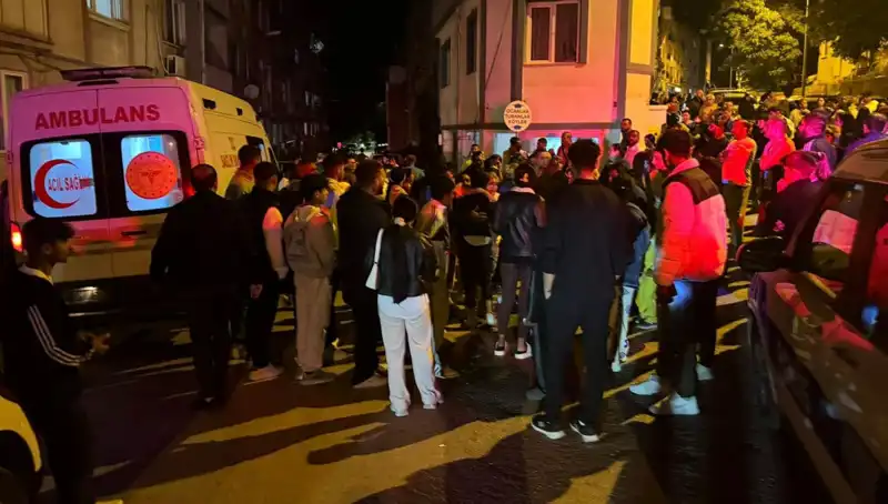 Balıkesir'de Sokak Ortasında Kan Donduran Kavga: Bir Kişi Hayatını Kaybetti
