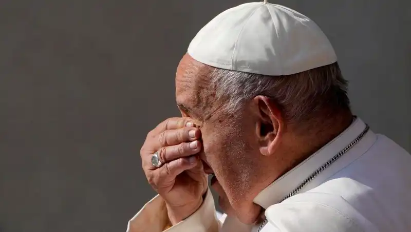 Papa Francis’ten Hastaneden Anlamlı Sesli Mesaj: "Buradan Size Eşlik Ediyorum"