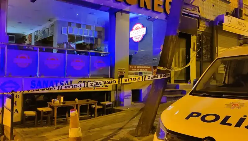 Üsküdar'da Komşular Arasında Yaşanan Çöp Kavgası Hayat Kayıplarına Yol Açtı
