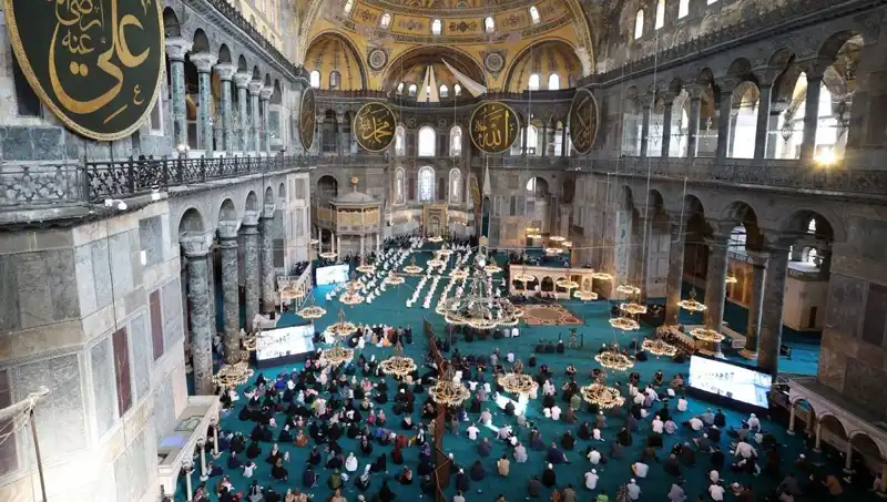 Ayasofya'nın Kapısını Kıran Sanığa Verilen Hapis Cezasıyla İlgili Karar Açıklandı