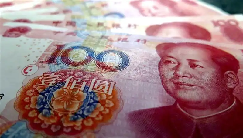 Yuan Değeri Düşüşte: Küresel Ekonomi Üzerindeki Etkileri Neler Olacak?