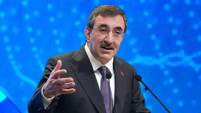Sorumlu Siyaset Nedir? Cevdet Yılmaz Boykot Çağrılarına Yanıt Verdi