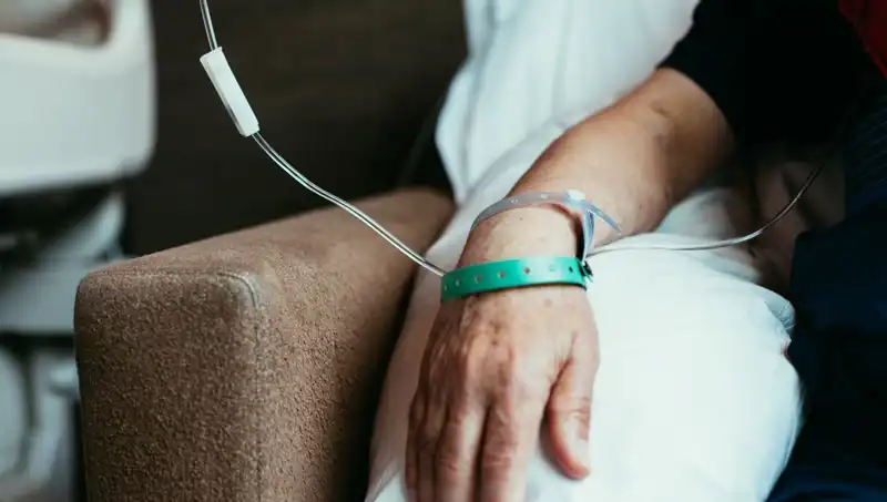 Düğün Stresi Mi, Yoksa Kolon Kanseri Mi? 35 Yaşındaki Gencin Dramı