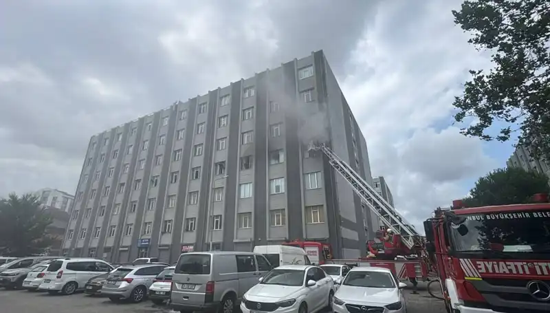Çorap İmalathanesinde Korkutan Yangın: İlgili Kurumlar Harekete Geçti