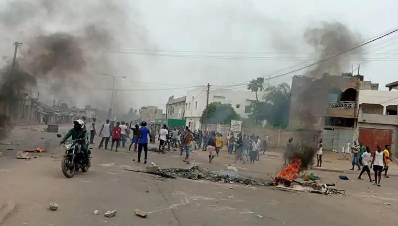 Togo'da Protestoların Gölgesinde 7 Kişinin Cesedi Nehirde Bulundu