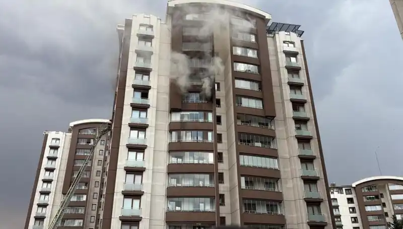 Ankara'da 14 Katlı Binada Yangın: Felaketin Eşiğindeki Dram