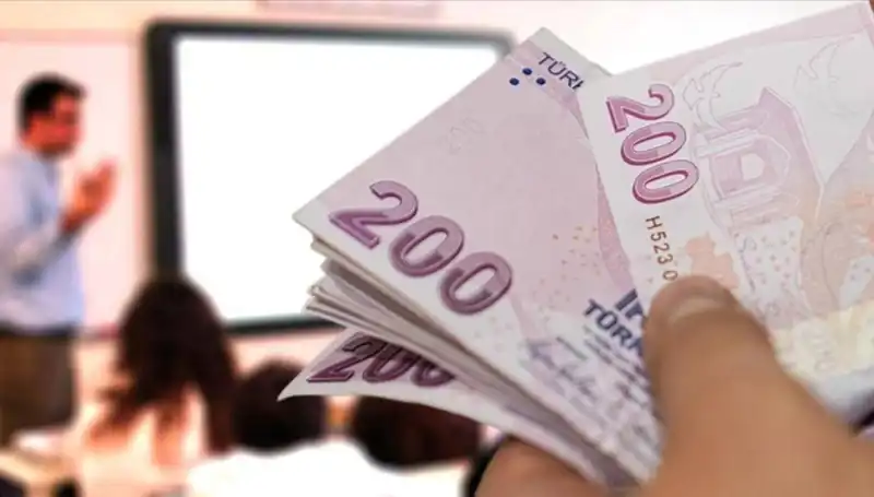 2025 Öğretmen Maaşları Ne Kadar? Uzman Öğretmenlerin Kazançları Belirlendi!