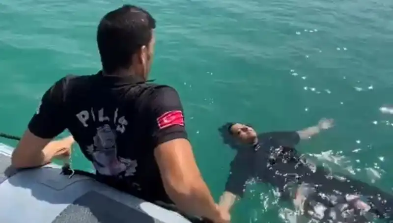 Baraj Gölünde Göçük: Gemi Adamları Yaşam Mücadelesini Kazandı!