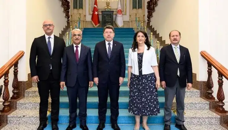 DEM Partisi İmralı Heyeti, Adalet Bakanı Yılmaz Tunç ile Görüştü