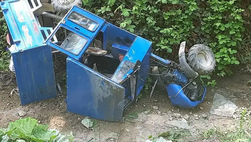 Kontrolden Çıkan Pat Pat Aracı Dereye Devirdi: İki Yaralı, Olayın Ardındaki Gerçekler