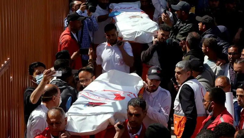 İsrail Katliamının Perde Arkası: Hayat Kurtarmak Giderken Kurban Olmak
