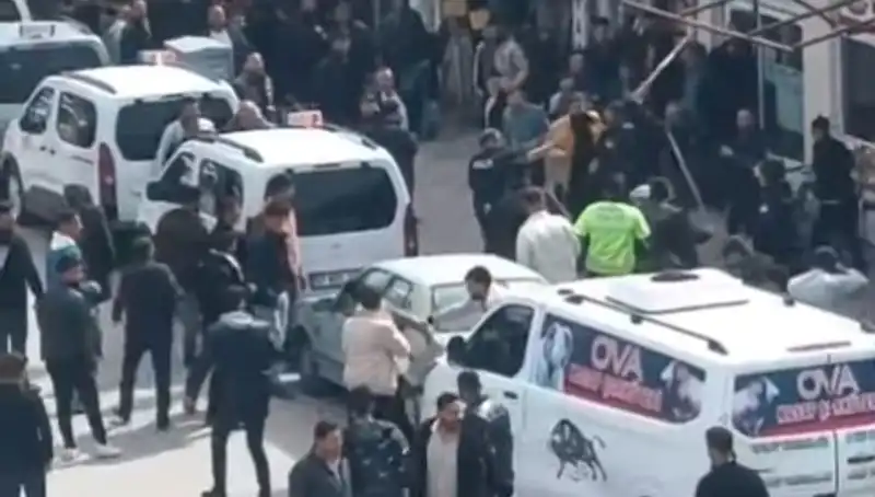 Erciş'te Taşlı Sopalı Kavga: 7 Gözaltı ve Yargı Süreci Başladı