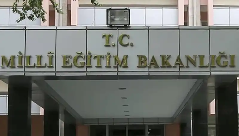 MEB Uyardı: Bakanlık Adını Kullanan Dolandırıcılara Dikkat Edin