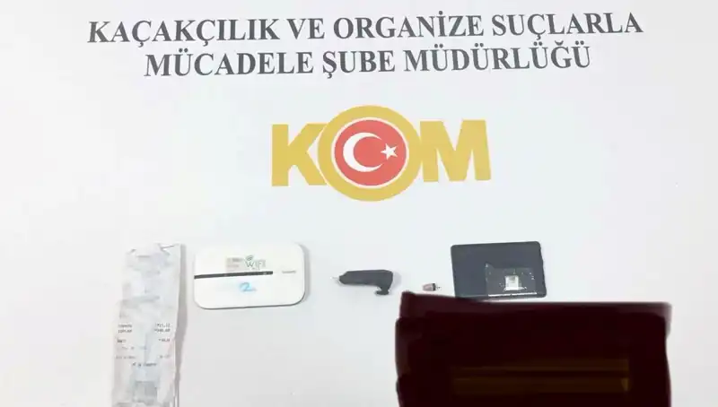 Ehliyet Sınavında Kopya Skandalı: Düzeneğiyle Yakalananlar Şoke Etti!