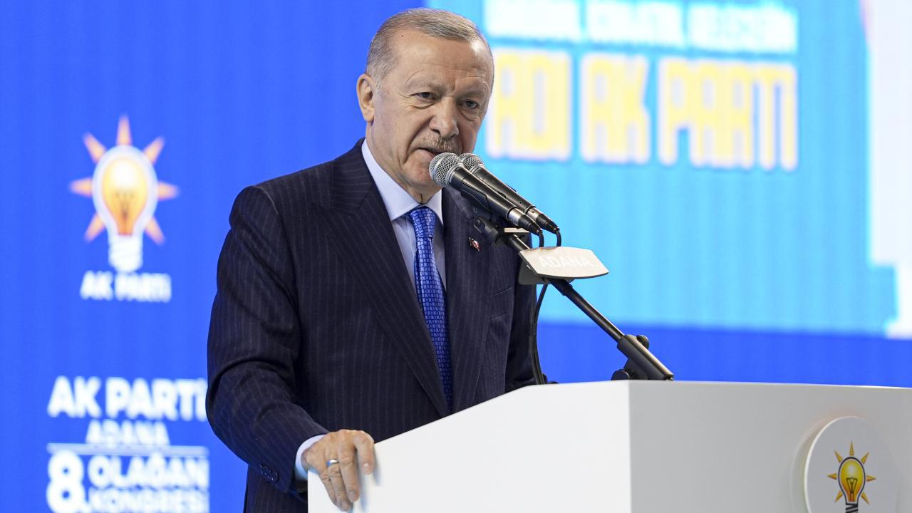 Erdoğan'dan Özel'e: Esenyurt ve Beşiktaş İlçelerine Dair Çalışmaları Takip Et!