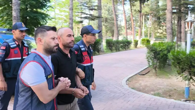 İstanbul'da Şaşırtan Hırsızlık Dalgası: 140 Defa Soygun Yapan Çete Yakalandı
