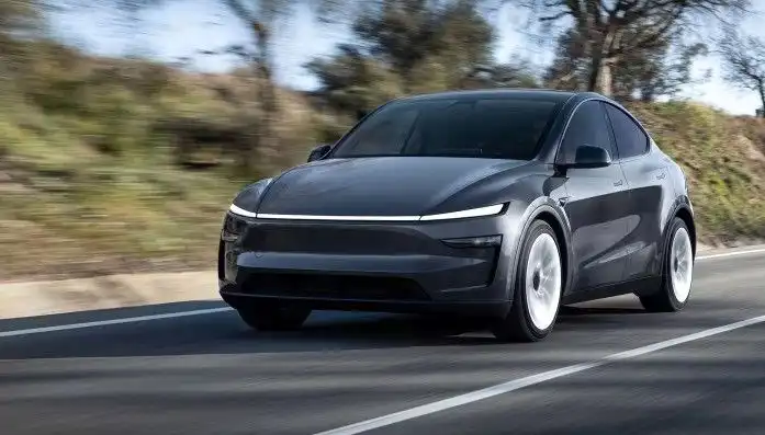 Elon Musk, Türkiye Yatırımıyla Geleceğe Yves Gelirini Katladı