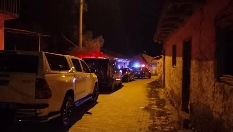 Kan Donduran Olay: Babasını Taşla Ezerek Öldüren Genç!