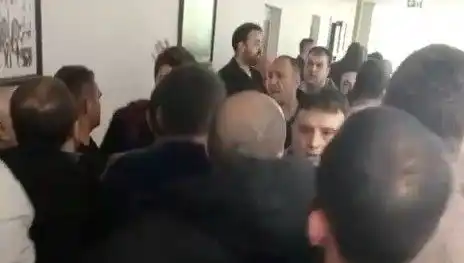 Karamürsel Belediyesi’nde İhale Kavgası: Çekişmeler ve Skandallar Gündemde