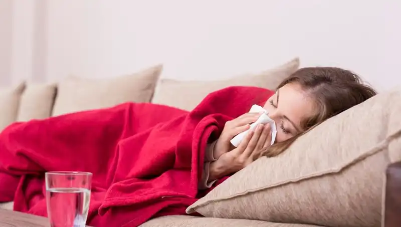 Sık Sık Öksürük ve Alerjik Belirtilerin Asıl Nedeni: Vitamin Eksiklikleri
