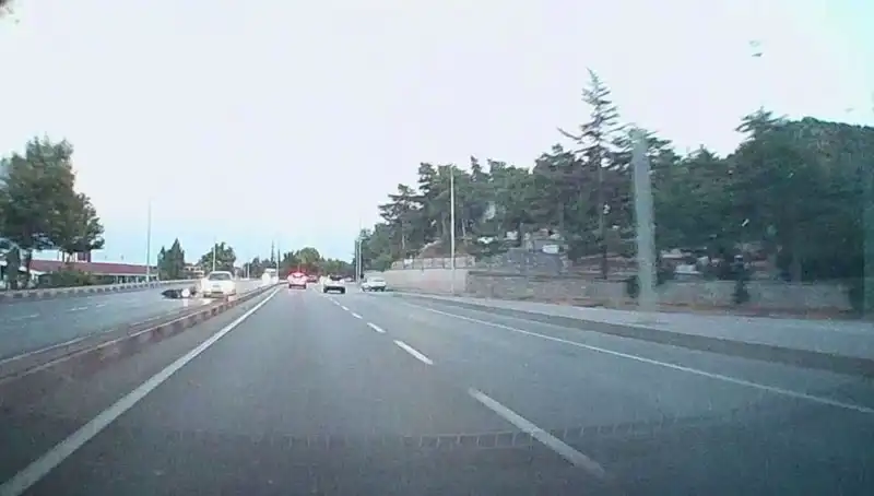 Otomobil ve Motosiklet Çarpışması: Trafik Kuralları Önemi Bir Kez Daha Ortaya Çıktı