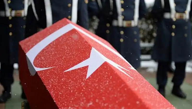 Pençe Kilit Operasyonu'nda Türk Askeri Şehit Düştü: Ülke Yasta