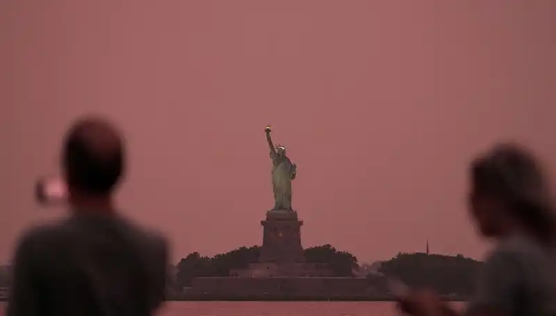 Kanada Yangınlarının Dumanı New York'un Üzerinde Kapladı, Neler Olacak?