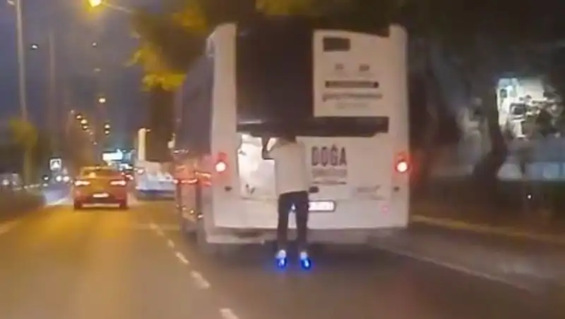 Patenle Trafikte Tehlikeli Yolculuk: Gençler Risk Alıyor Mu?