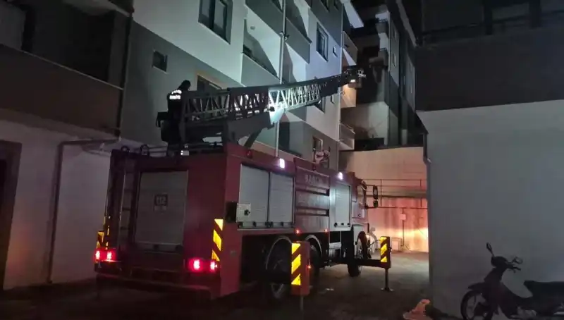 Uyuyakalan Çocuk, Mahallede Nefesleri Kestiren Anlar Yaşattı