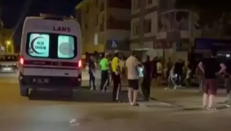 Alkollü Sürücü, Tartıştığı Yayaları Kamyonetle Ezdi: Olayın Detayları Şoke Ediyor!