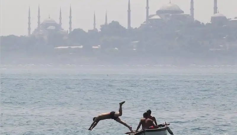 Aşırı Sıcaklar Geliyor: 44 Dereceleri Görmek İçin Hazır Mıyız?