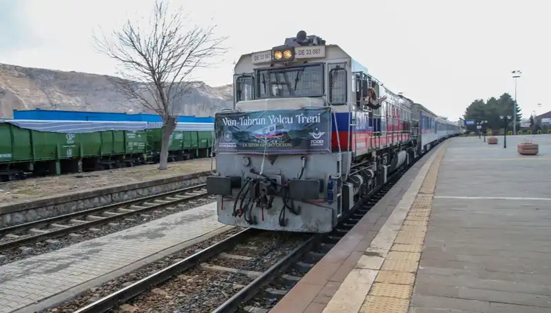 Van ile Tahran Arasındaki Tren Seferleri Başladı, Seyahat Kolaylaştı