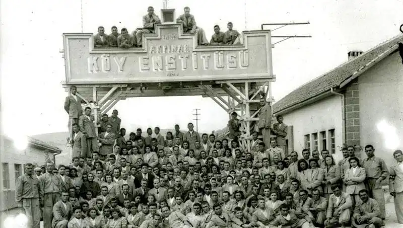 17 Nisan'da Ne Oluyor? Köy Enstitüleri'nin Kuruluş Yıl Dönümü
