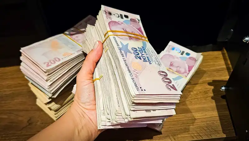 Türkiye’nin Mevduat Pazarında Rekor: 12 Trilyon Lira Hedefinde Neler Oluyor?