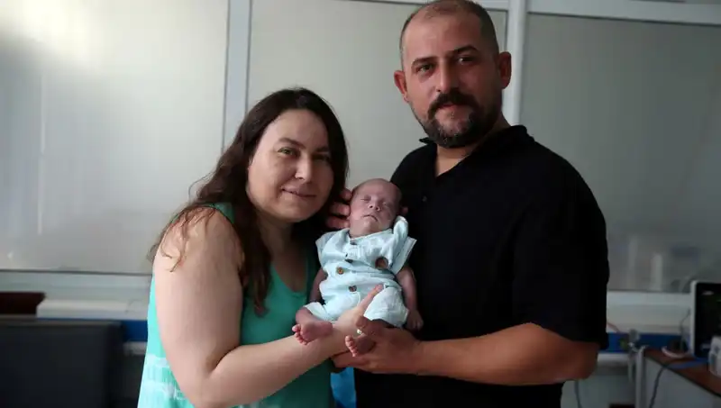 Hayat Mücadelesi: 800 Gram Doğdu, 4 Ay Yoğun Bakıma Gitti