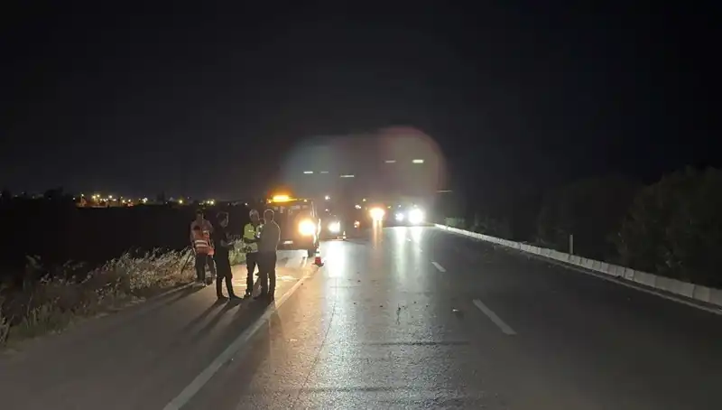 Adana'da Üç Araçlık Zincirleme Trafik Kazası: Şans Eseri Yaralı Yok