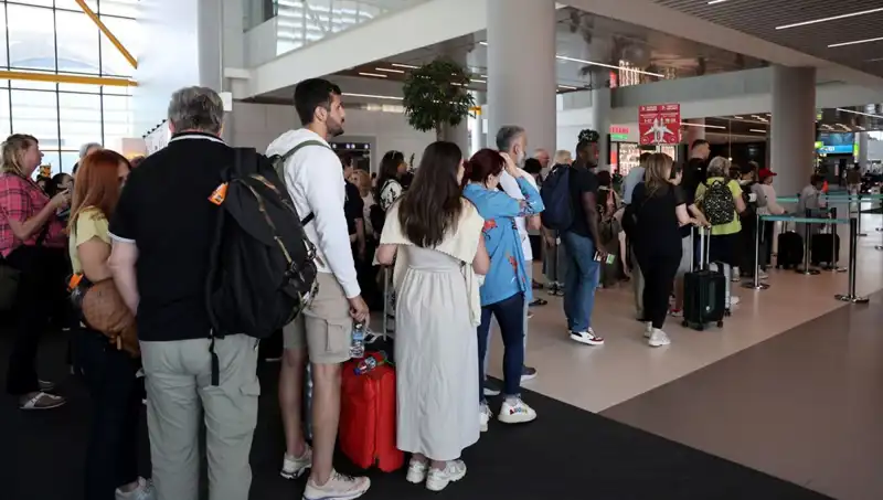 İstanbul Havalimanı’nda Bayram Yoğunluğu: 1.642 Uçuş Planlandı