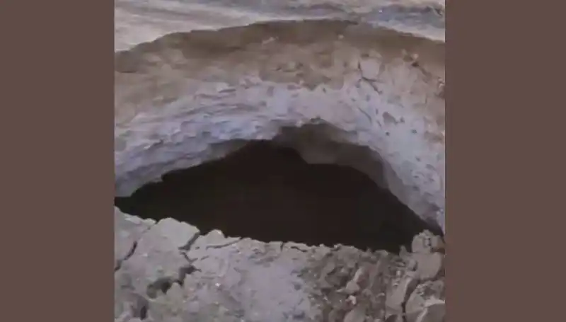 Aksaray'da Şaşırtan Doğa Olayı: Yeni Obruk Oluştu